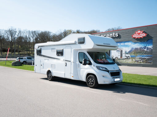 Weinsberg-700 DG *AC-bodel *6 bältade platser *B-kort-(2019)-1840051