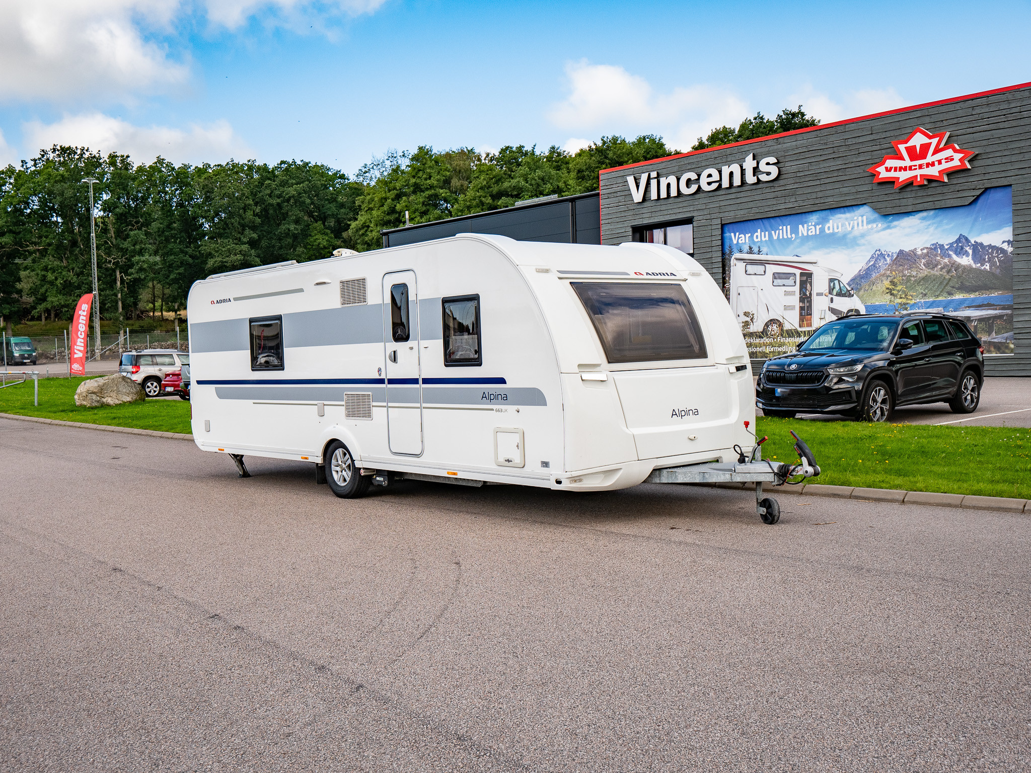 Adria-ALPINA 663 UK *Barnkammare *Bäddbart överskåp-(2015)-2378374