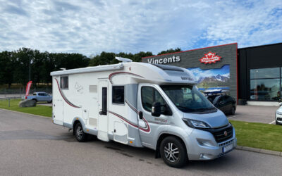 Rapido-T 7099 F *Automat *Queenbed-(2015)-2407550