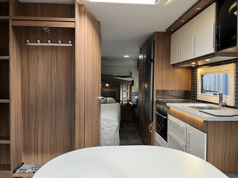 Polar-650 BR / BK *Barnkammare *Mover *Ugn-(2018)-2489823