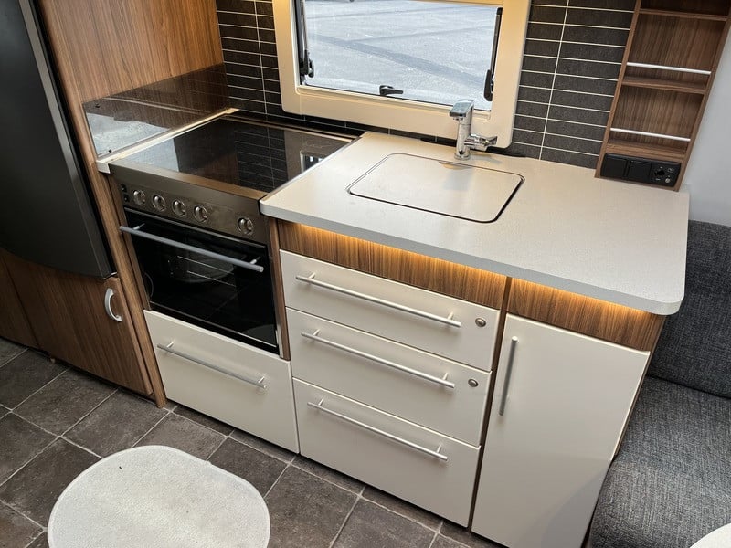 Polar-650 BR / BK *Barnkammare *Mover *Ugn-(2018)-2489826