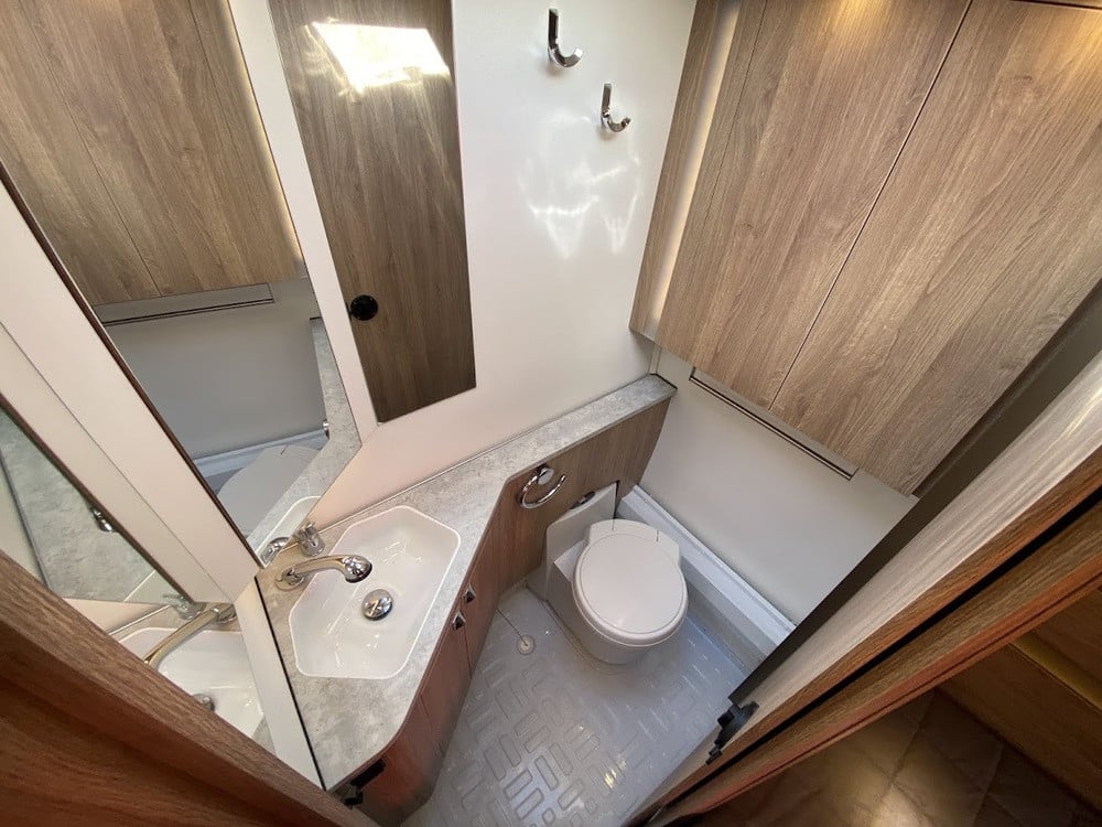 KABE-CLASSIC 630 GXL KS *Förtält *AC *Mover-(2018)-2719730