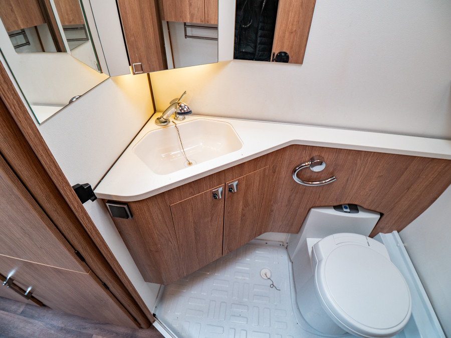 KABE-Classic 600 GDL *Barnkammare *ALDE *Förtält-(2017)-2723688