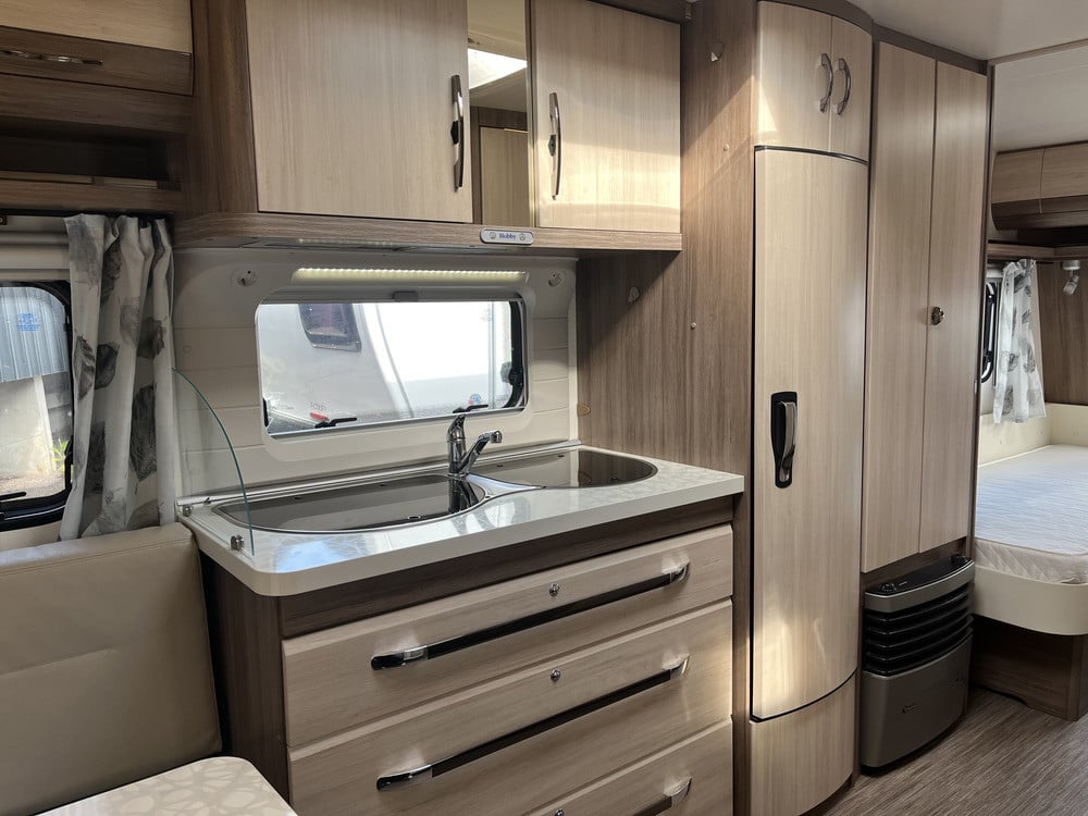 Hobby-540 UL DELUXE EASY *Långbäddar *Truma-(2014)-2734221