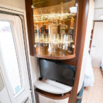 Hobby-560 WLU PRESTIGE *Långbäddar * Toalett bak-(2013)-2730229