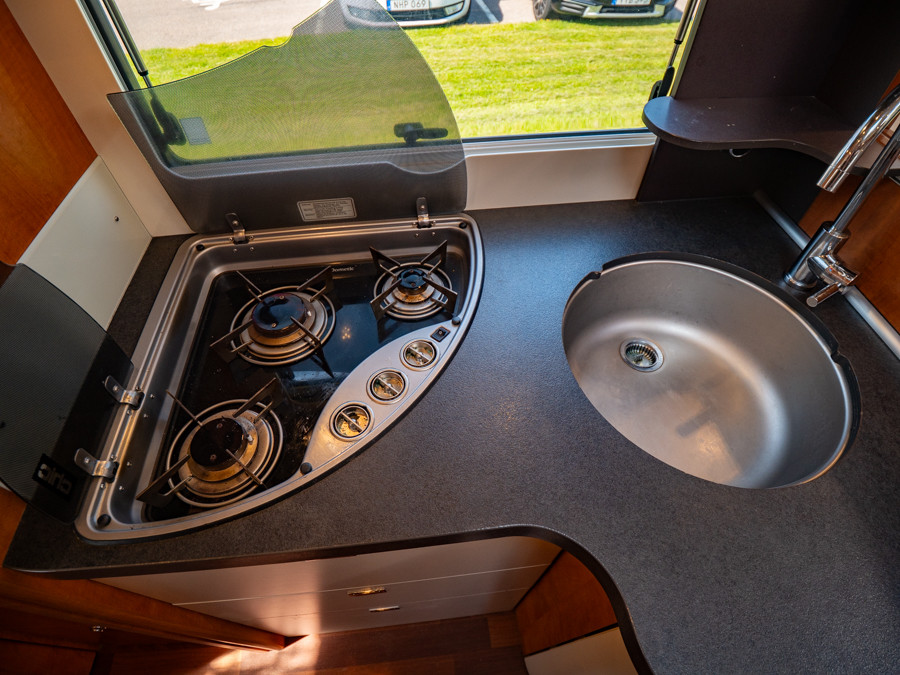 Carthago-C-tourer I 148 *Långbäddar *Truma *Solceller-(2016)-2757813