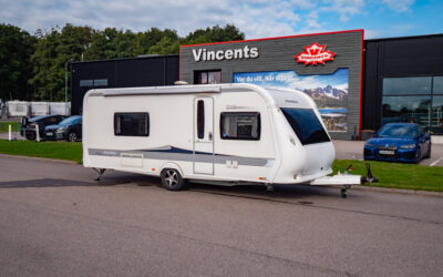 Hobby-560 WLU PRESTIGE *Långbäddar * Toalett bak-(2013)