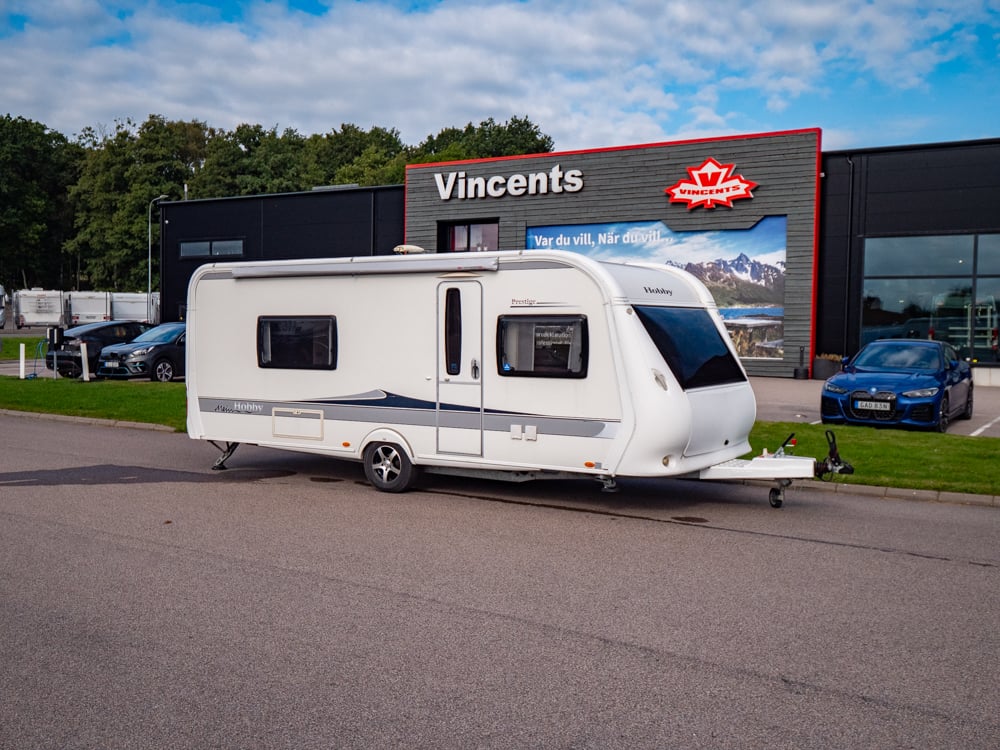 Hobby-560 WLU PRESTIGE *Långbäddar * Toalett bak-(2013)