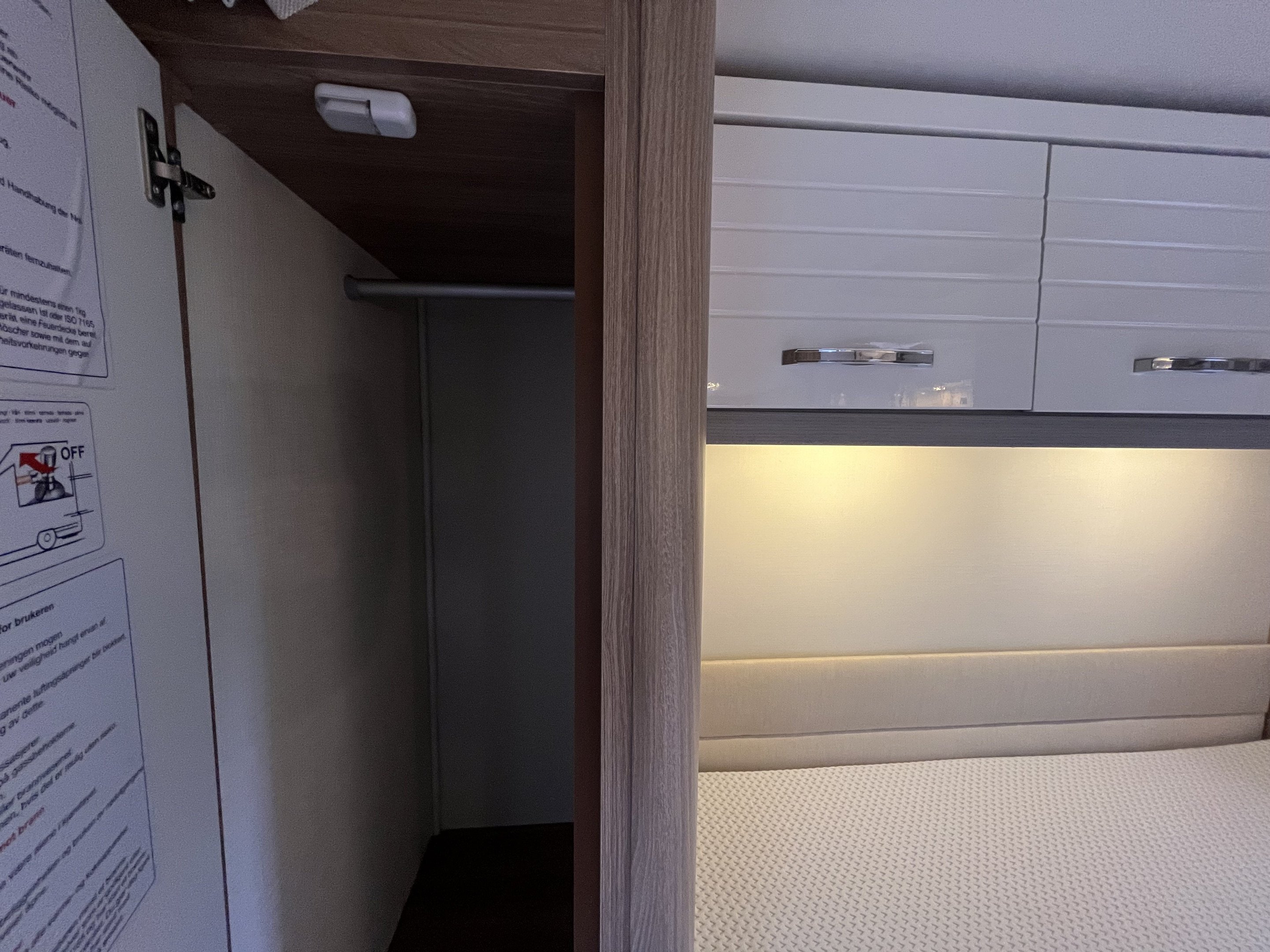 Bürstner-B I 700 *Queenbedd *AC bodel *Automat-(2019)-2809241