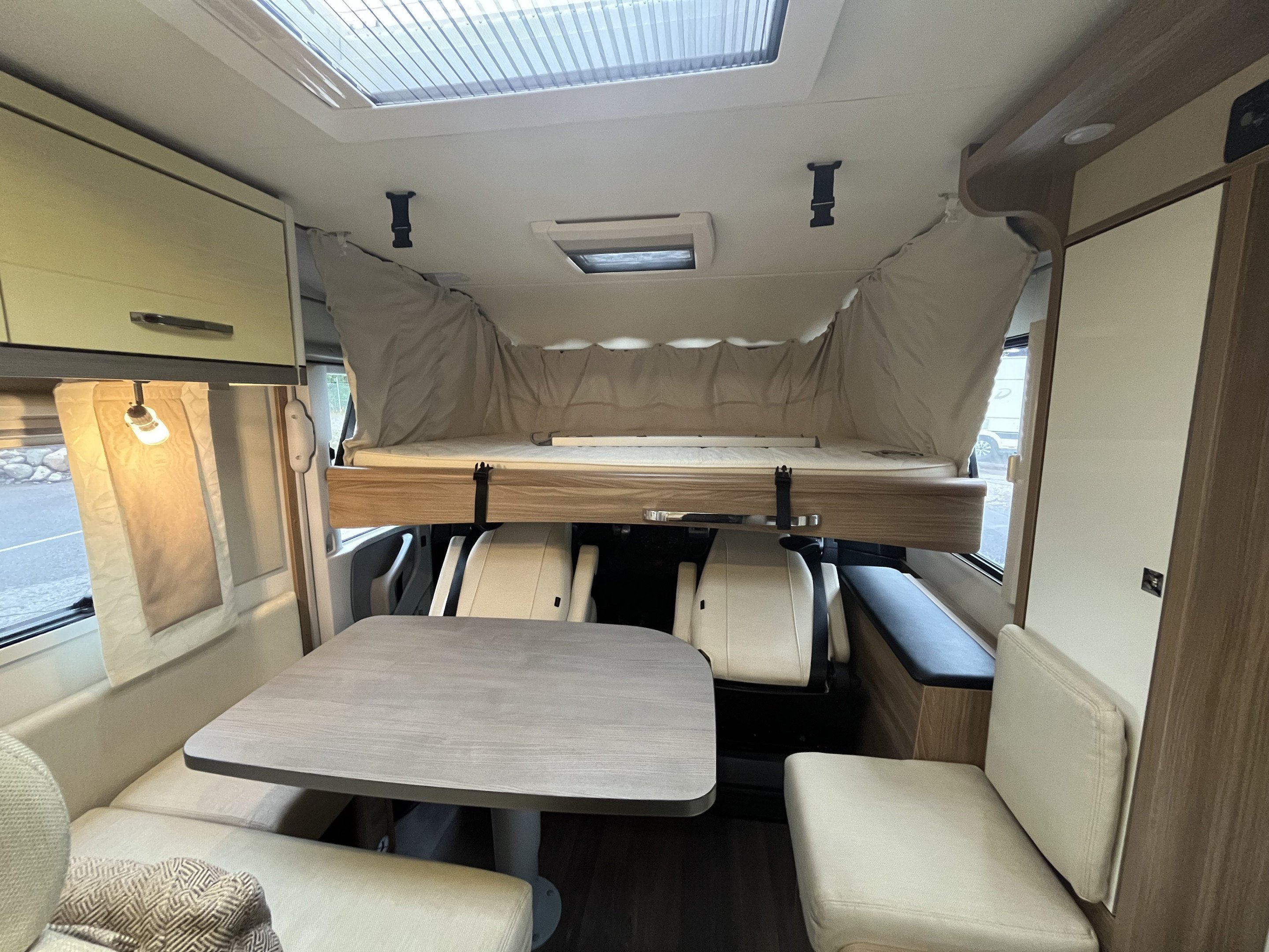 Bürstner-B I 700 *Queenbedd *AC bodel *Automat-(2019)-2809238