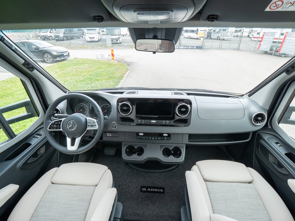 Adria-CORAL MB 670 DL *Långbäddar *ALDE-(2023)-2786409