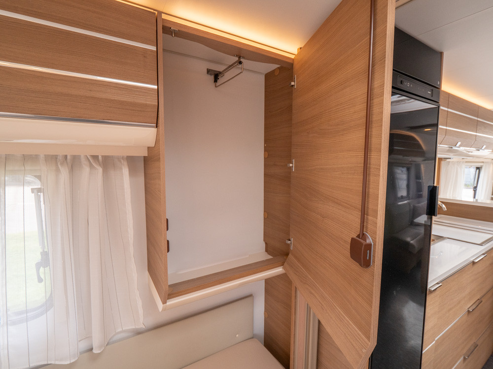 Adria-ADORA 613 UL *Långbäddar *ALDE-(2020)-2810932