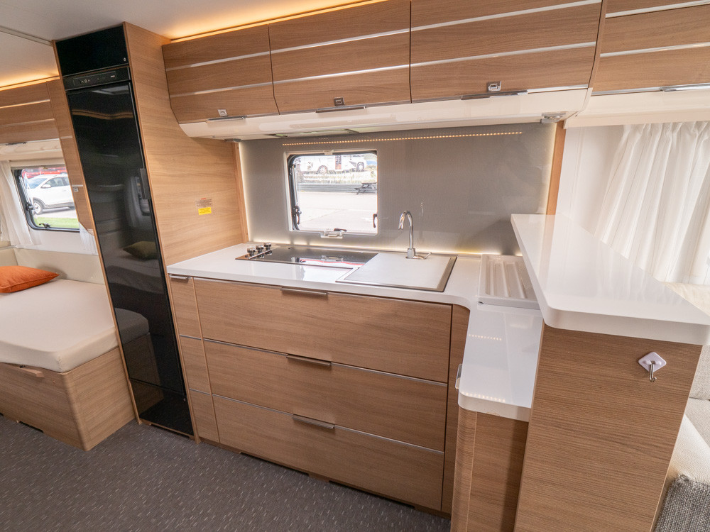 Adria-ADORA 613 UL *Långbäddar *ALDE-(2020)-2810921