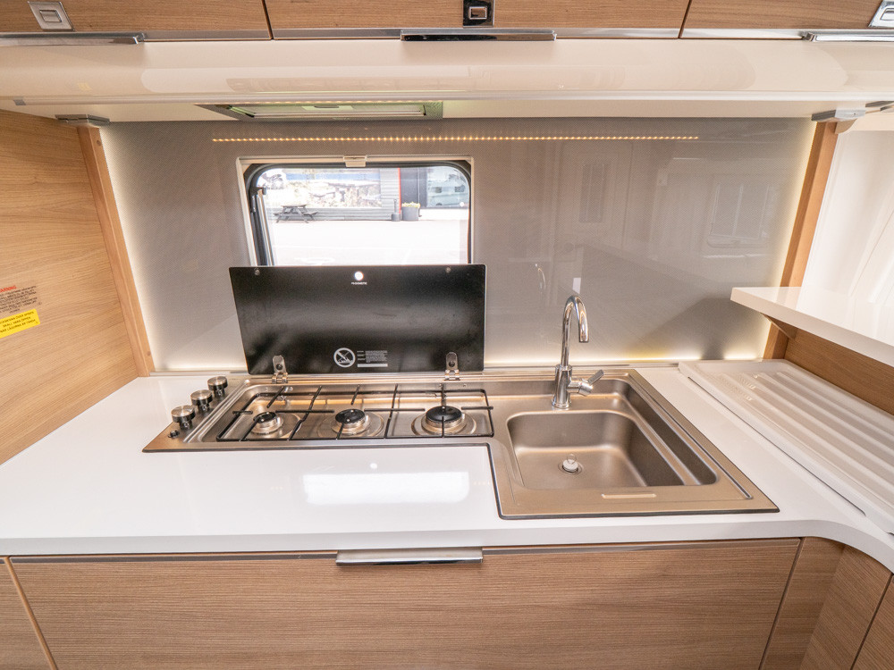 Adria-ADORA 613 UL *Långbäddar *ALDE-(2020)-2810922