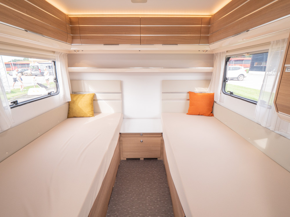 Adria-ADORA 613 UL *Långbäddar *ALDE-(2020)-2810926
