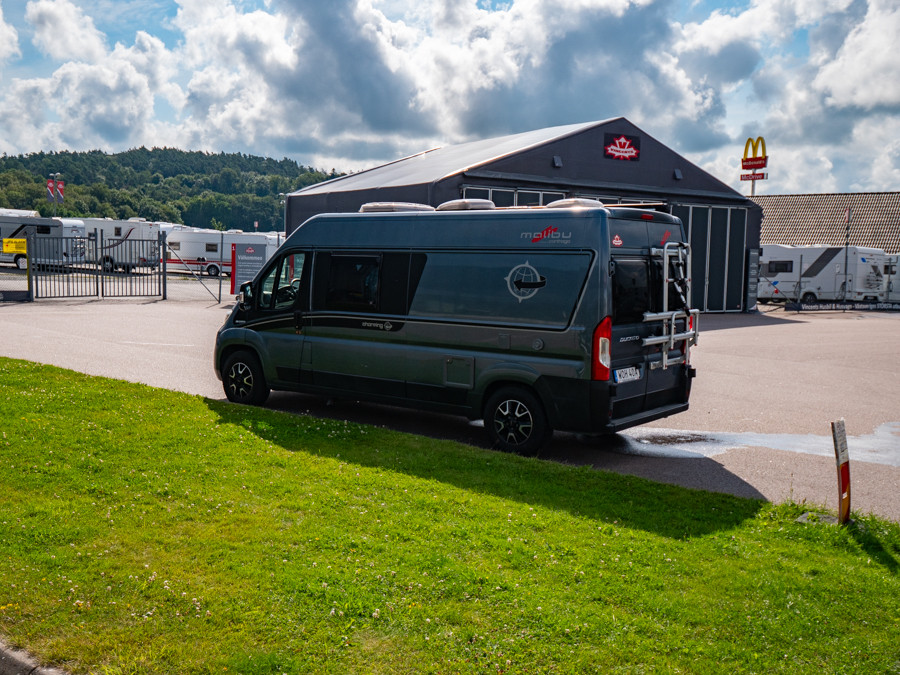 Carthago-MALIBU VAN 600 DB *Under 6m *3500kg-(2018)-2802613