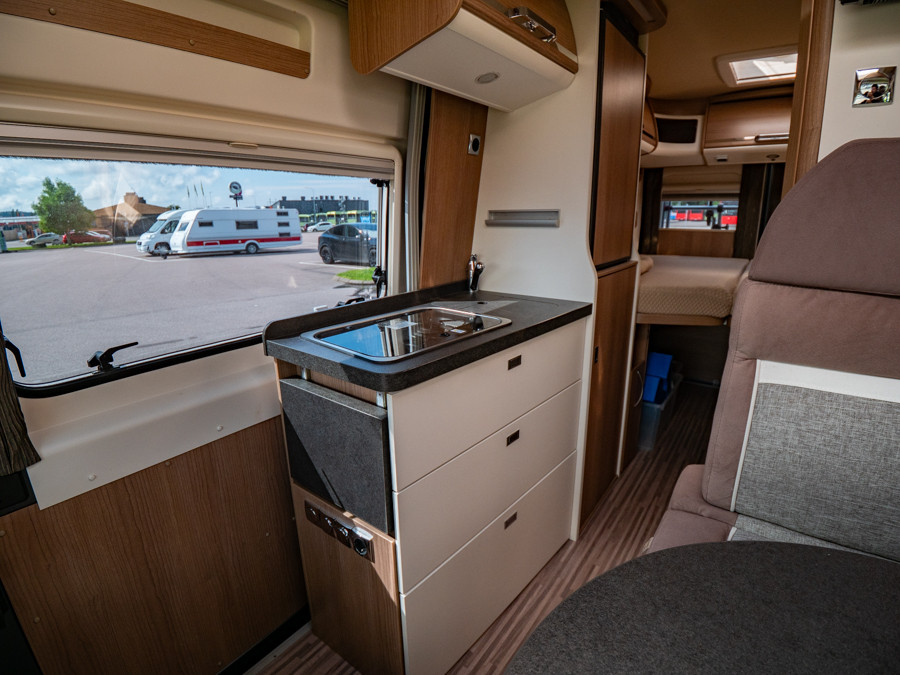Carthago-MALIBU VAN 600 DB *Under 6m *3500kg-(2018)-2802596