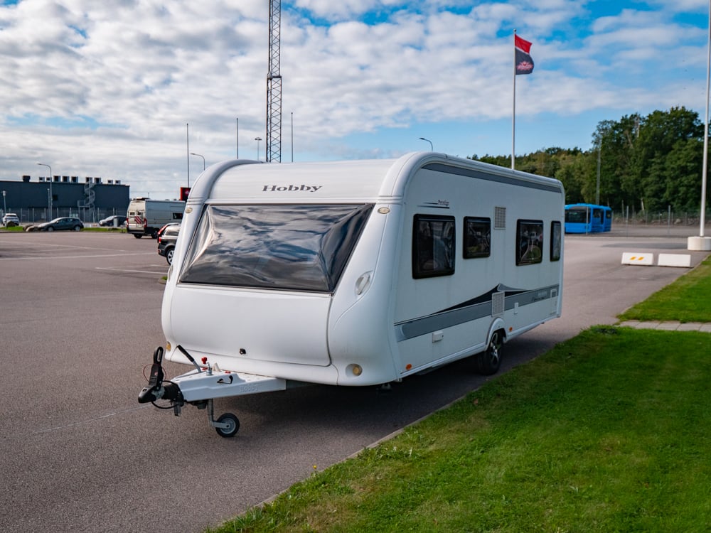 Hobby-560 WLU PRESTIGE *Långbäddar * Toalett bak-(2013)