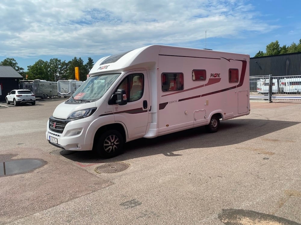 Pilote-P746C Aventura G 600 *Automat *Queenbädd *Truma-(2019)
