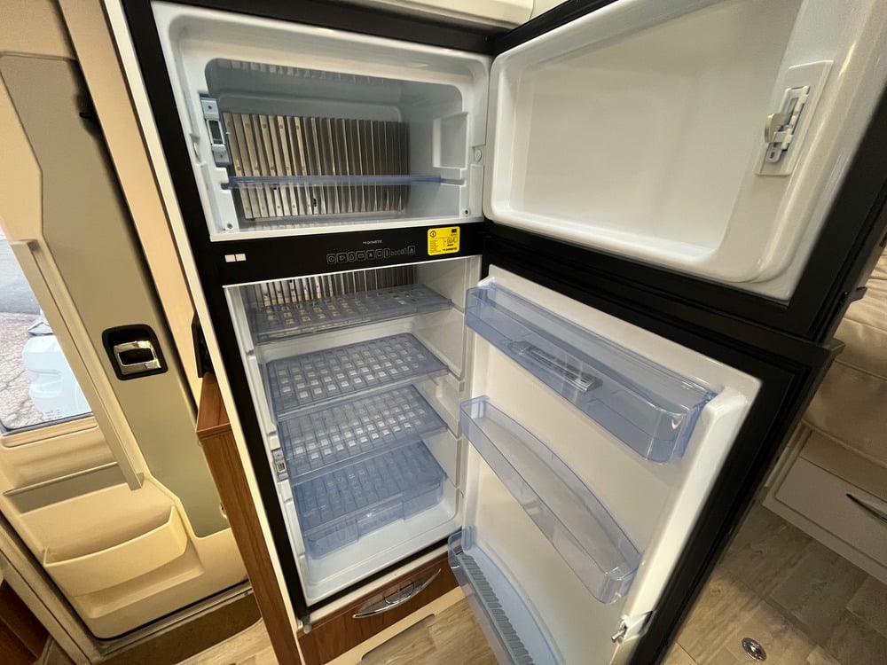Pilote-P746C Aventura G 600 *Automat *Queenbädd *Truma-(2019)