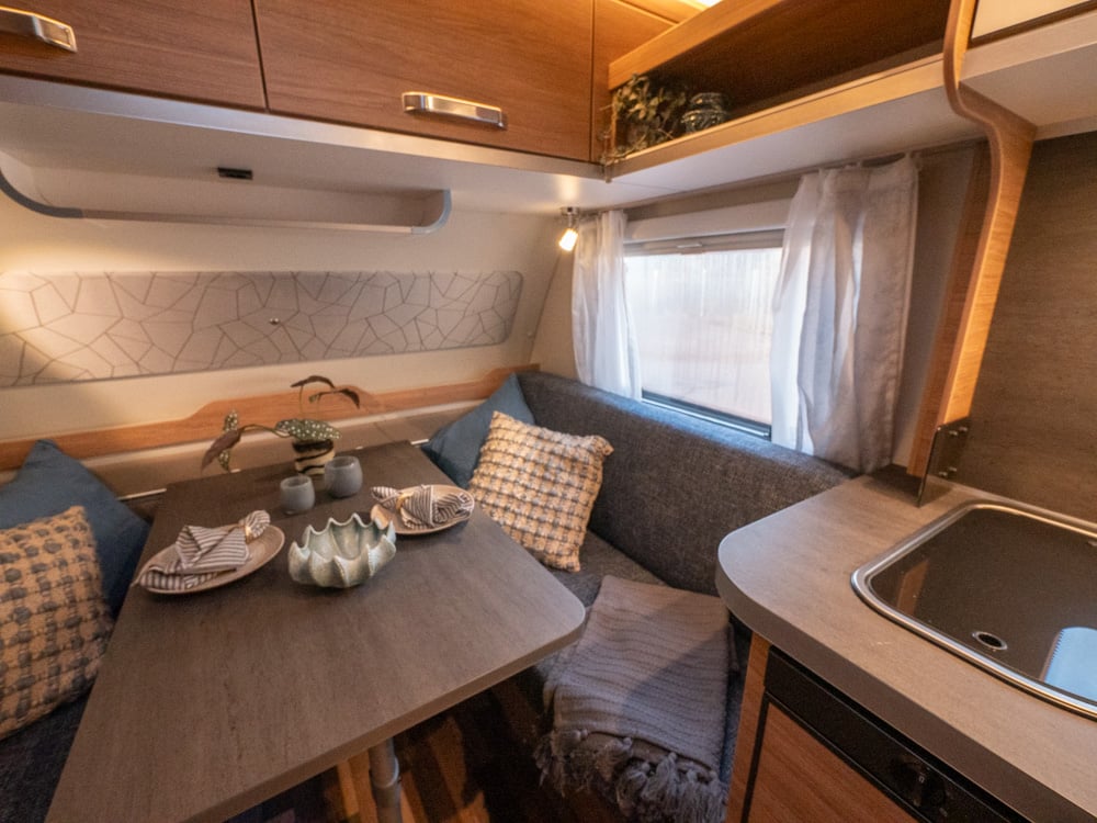 Weinsberg-CaraOne *2-våningssäng *1100kg