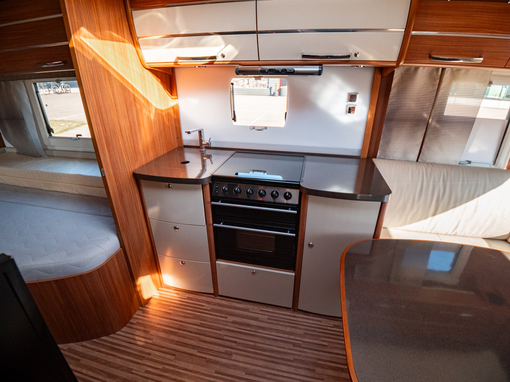 Adria-ALPINA 663 UK  *AC *Barnkammare *ALDE-(2013)-2846052