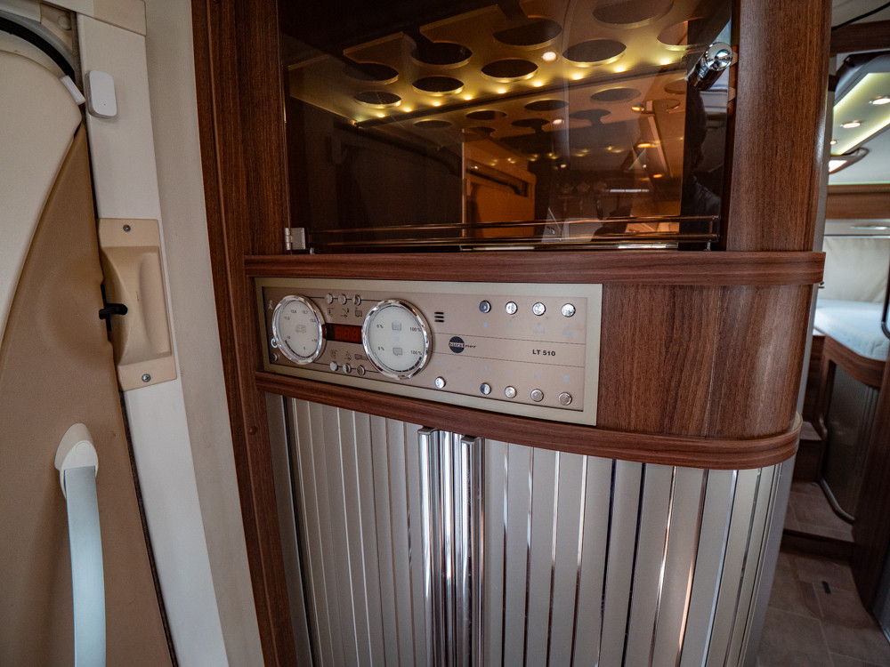 Bürstner-Elegance I 810 *Automat *AC bodel *Långbäddar-(2015)-2862095