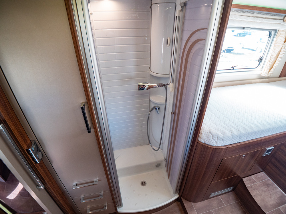 Bürstner-Elegance I 810 *Automat *AC bodel *Långbäddar-(2015)-2862102