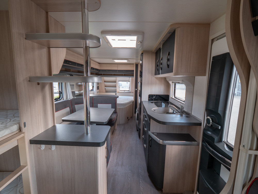 Hobby-650 KMFE *Barnkammare *Dubbelbädd-(2020)-2856462