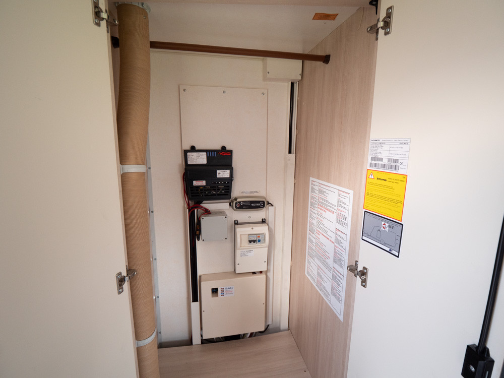 Hobby-650 KMFE *Barnkammare *Dubbelbädd-(2020)-2856475