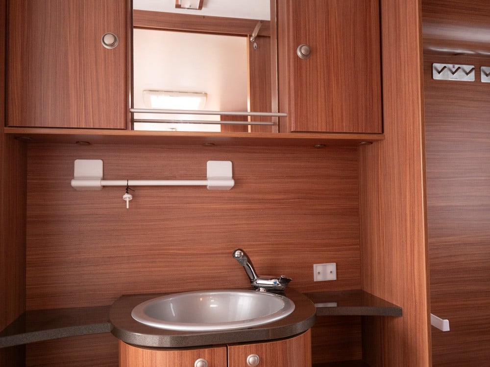 Adria-ADORA 613 HT-(2012)-2843472