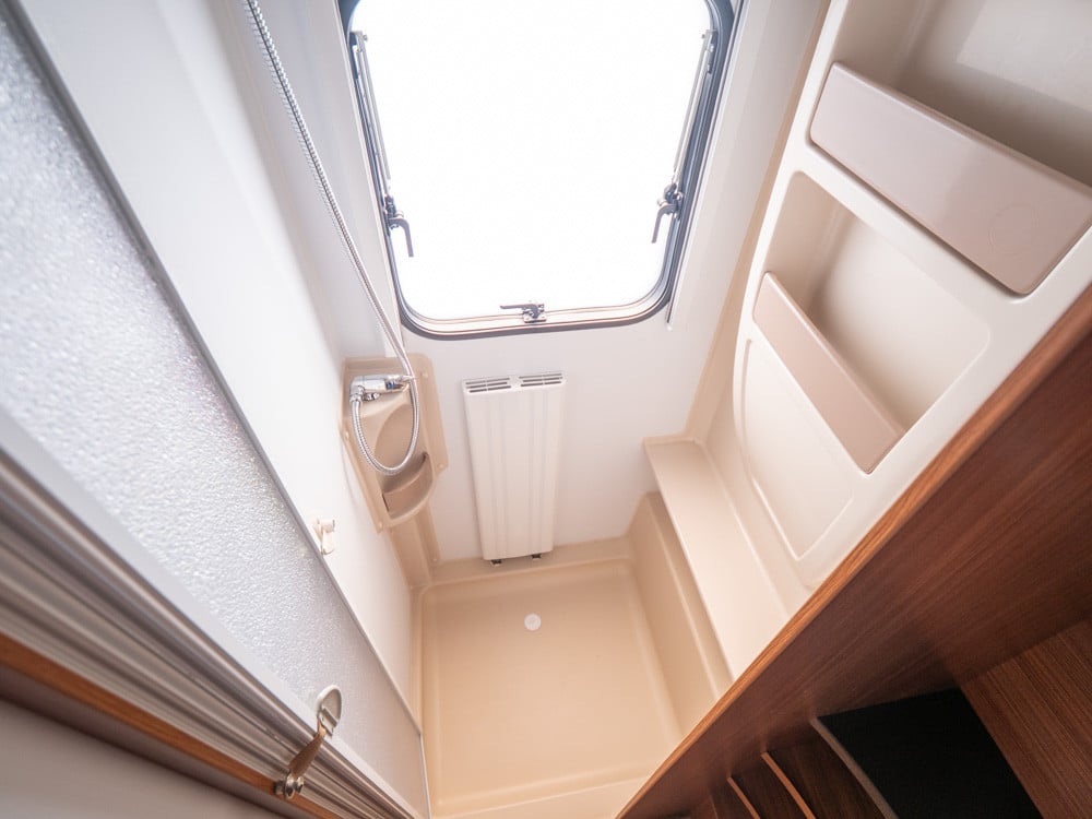 Adria-ADORA 613 HT-(2012)-2843473