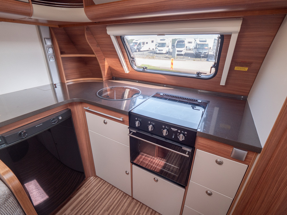 Adria-ADORA 613 HT-(2012)-2843464