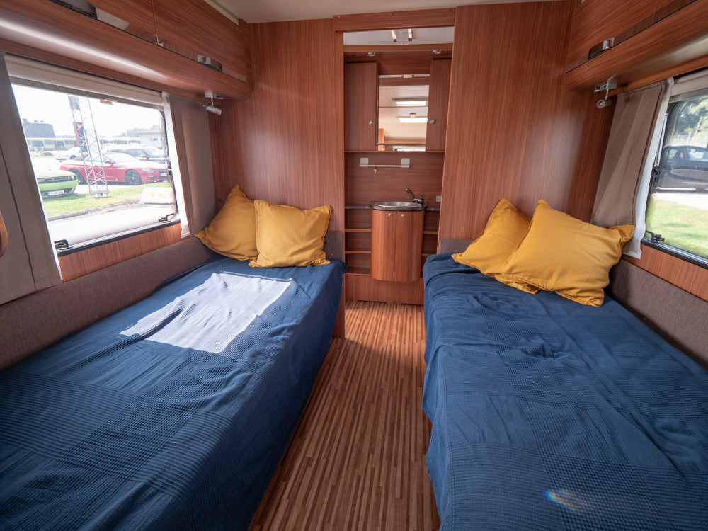 Adria-ADORA 613 HT-(2012)-2843466