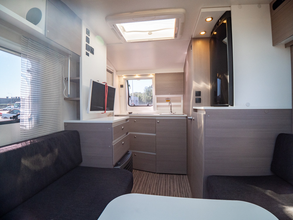 Adria-361LH *Truma *Mover *Dubbelbädd-(2013)-2848557