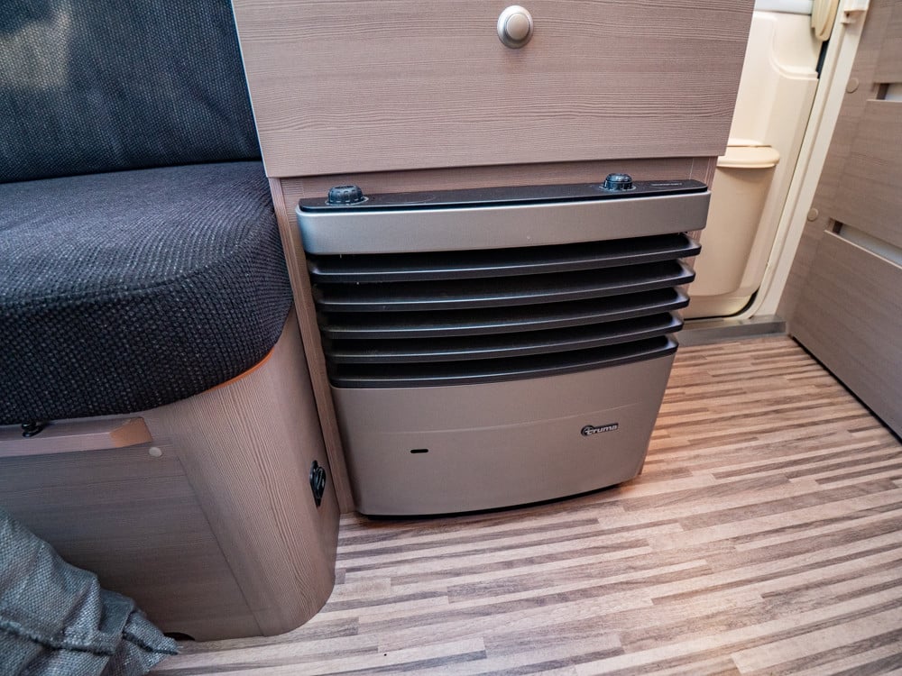 Adria-361LH *Truma *Mover *Dubbelbädd-(2013)-2848565