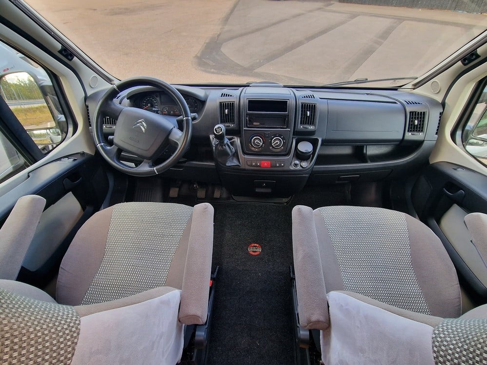 Pössl-Roadcruiser 640 *Långbäddar *Dragkrok *3500kg-(2016)-2848549