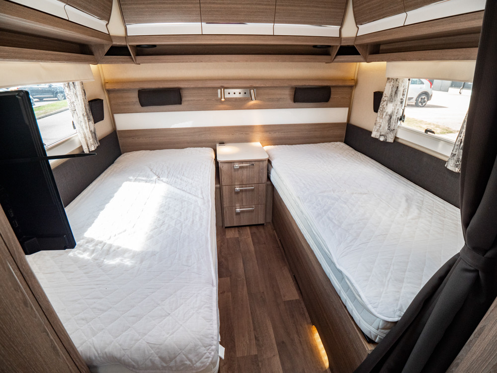 KABE-ROYAL 600 GLE KS *AC bodel *Alde *Långbäddar-(2016)-2860949