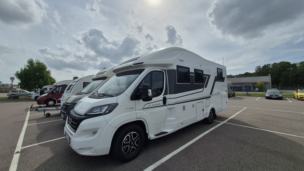 Adria-MATRIX Plus 670 DL *Långbäddar *Automat *ALDE-(2022)-2860570
