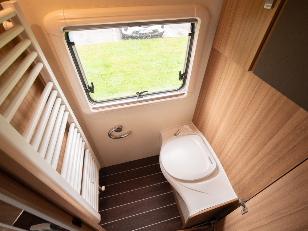 Knaus-Sun I 900 LEG *Långbäddar *Automat *ALDE-(2016)-2903426