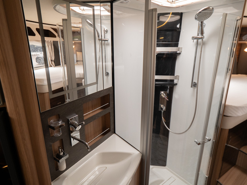 Knaus-Sun I 900 LEG *Långbäddar *Automat *ALDE-(2016)-2903427