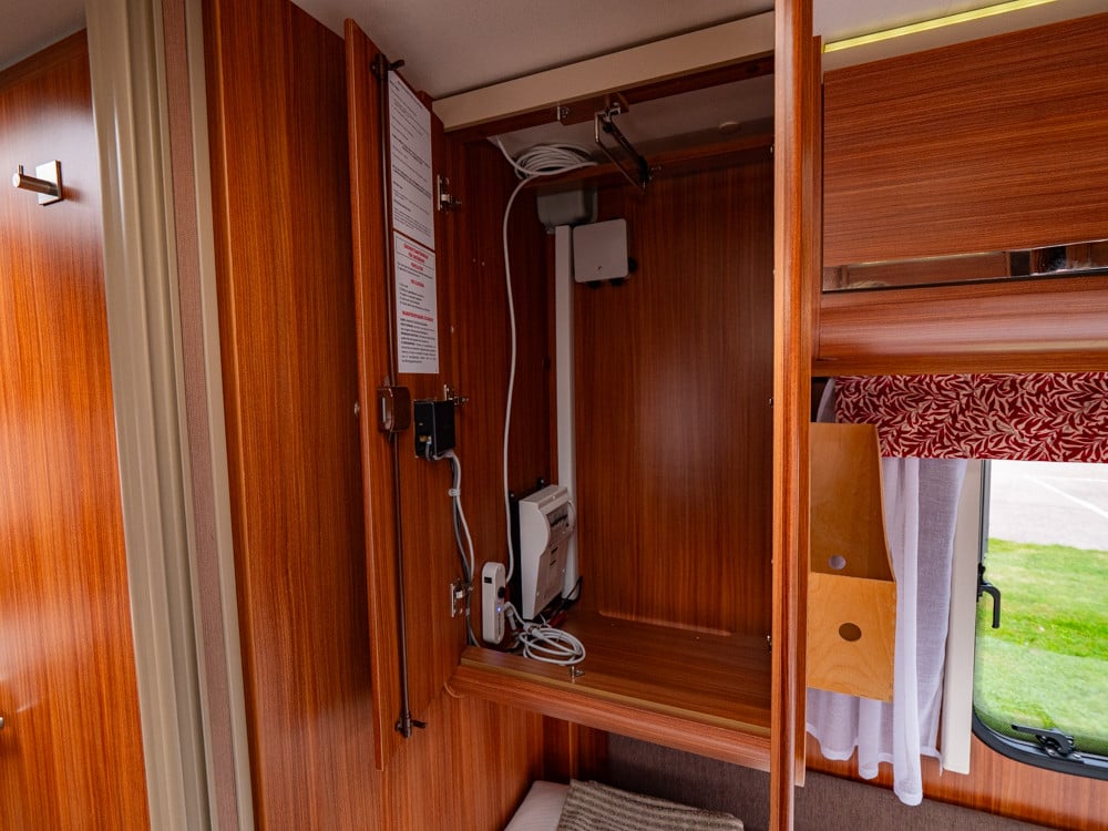 Adria-ADORA 472 LU *Långbäddar* ALDE*-(2012)-2880174