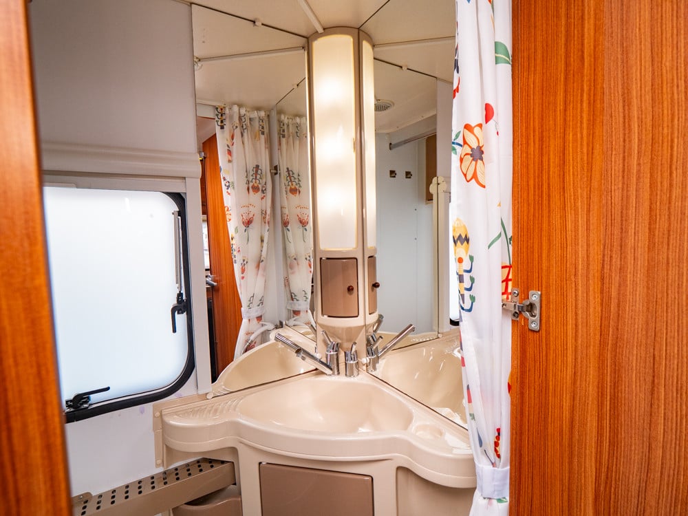 Adria-ADORA 472 LU *Långbäddar* ALDE*-(2012)-2880180