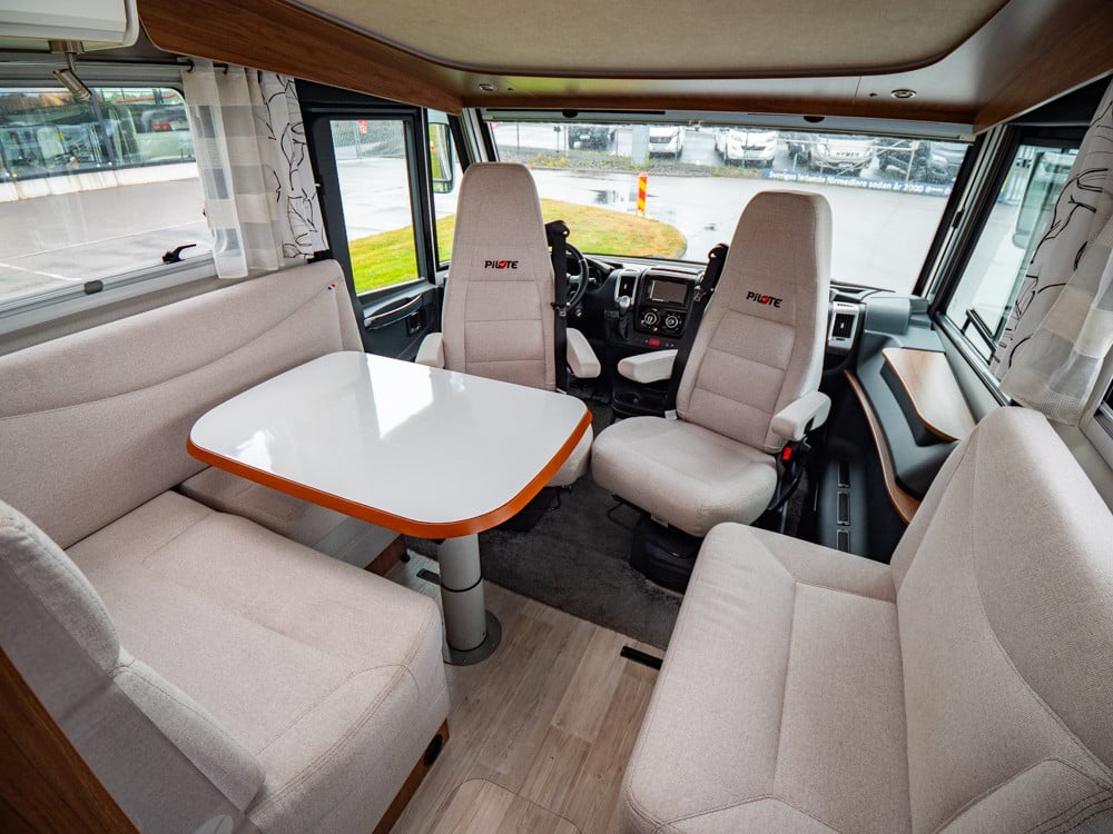Pilote-G741J *Alde *Solcell x2-(2018)-2863233
