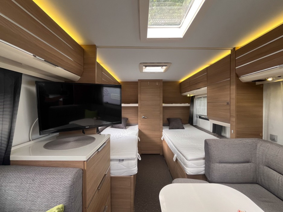 Adria-ADORA 613 HT *Långbäddar *ALDE *Förtält-(2015)-2891198