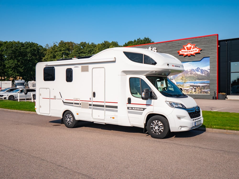 Adria-CORAL XL A 670 SL *Långbäddar *Truma *Alkov-(2017)-2884230
