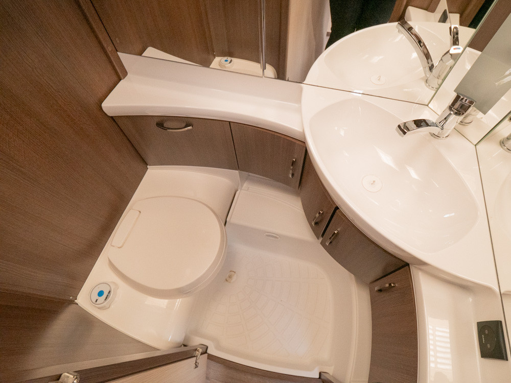 Hobby-620 CL PRESTIGE *Barnkammare *Truma-(2017)-2898512