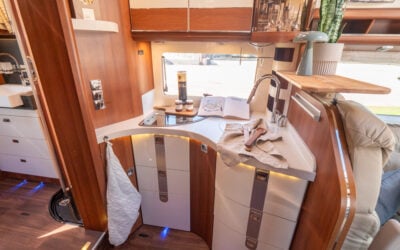 Carthago-CHIC E-LINE I 64 XL QB *Hydrauliska stödben-(2019)-2904861