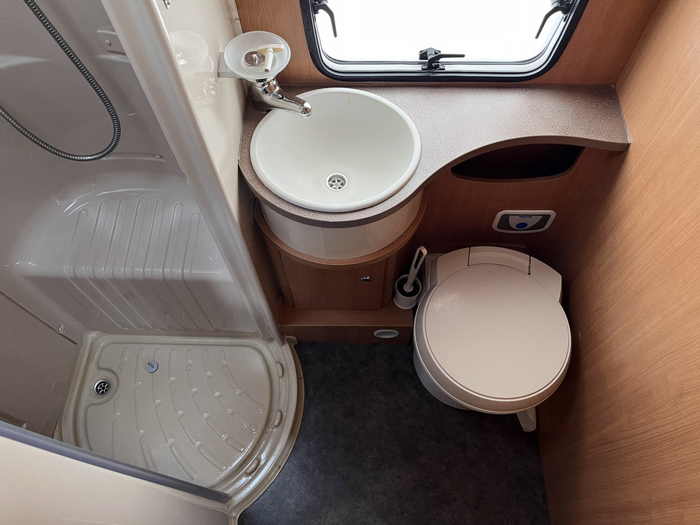 Chausson-FLASH 25 M12 *Barnkammare-(2012)-2891147