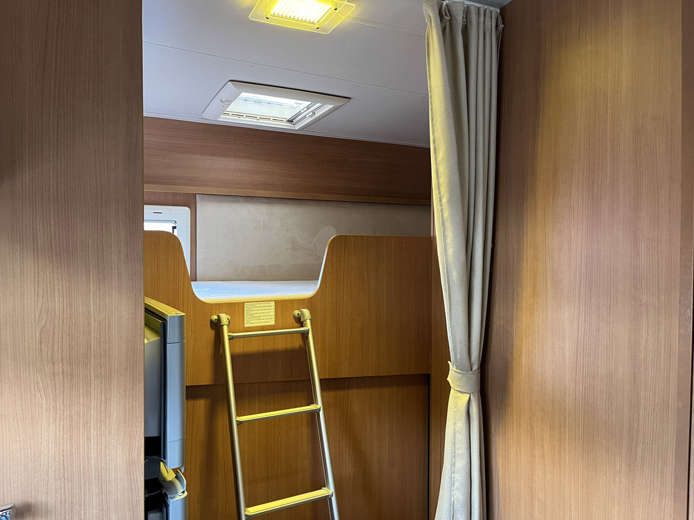 Chausson-FLASH 25 M12 *Barnkammare-(2012)-2891140